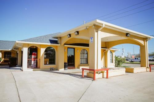 REGENCY INN - CHANNELVIEW in Channelview, USA