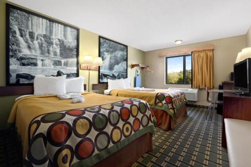 2 double beds