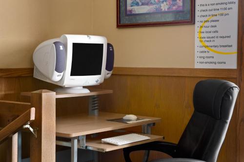 Centros de negocios, Super 8 By Wyndham Russellville in Russellville (AR)