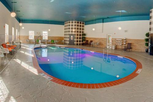 Comfort Suites Newport News Airport - image 36