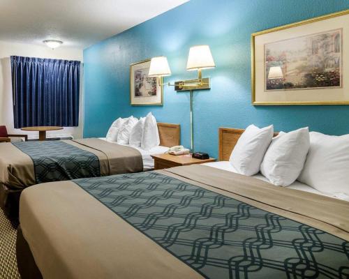 Econo Lodge University in Lawrence, USA