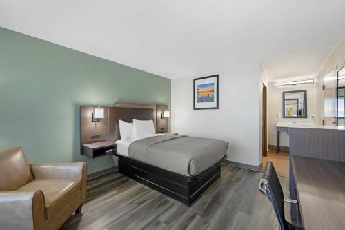 Quality Inn Columbus - image 17