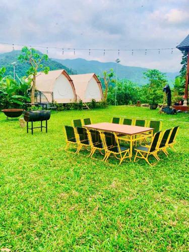 Surrounding environment, Song Chill Homestay in Bach Ma National Park