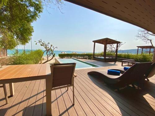 薩美德阿莫里斯度假村及泳池別墅 (Samed  Amoris  Resort &  Pool  Villas) in 奧諾伊納