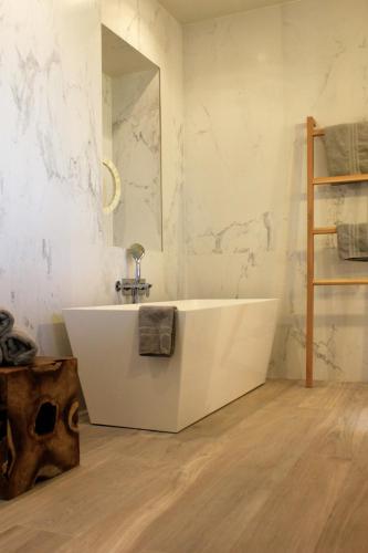 Les Suites Massena - image 11