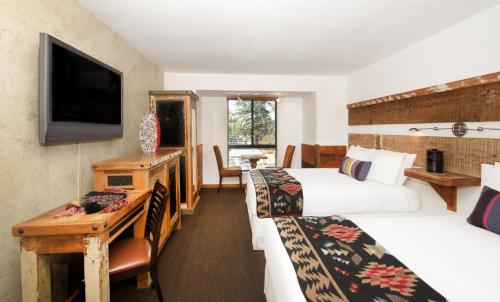 Double Queen Room – Tahoe Blue building