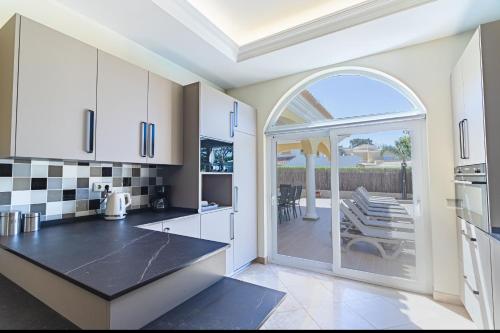 Villa Hera by Algarve Holidays - image 5