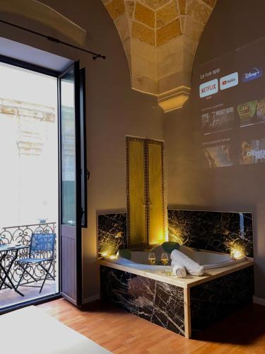 WineExperience- WINE&JACUZZI SUITE