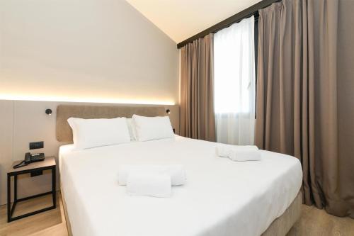 2 twin beds
