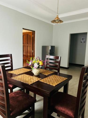 Olive homes in Nkunjila