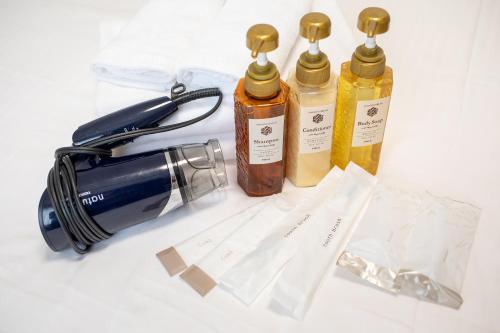 room detail thumbnail 2