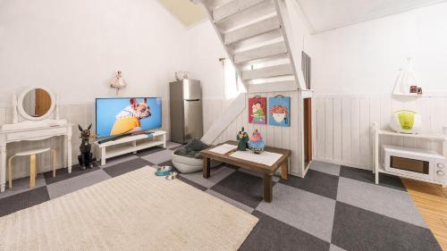 room detail thumbnail 0