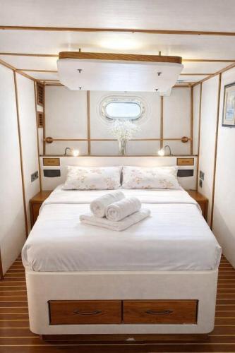 Sea Panther 5
