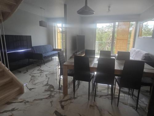 Apartament Sosnowy Las Widok na morze in Рови