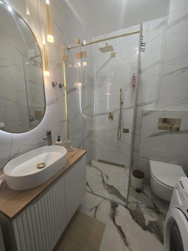 Apartament Sosnowy Las Widok na morze in Рови