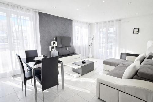 2 Mins from Train Station - Free Parking - Paris & DisneyLand - Lognes in Λόνη