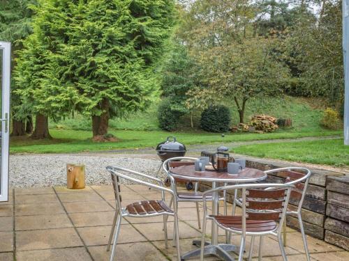 Seadmed, 2 Bed in Barnstaple oc-60443 in West Down