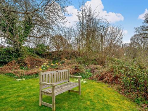 Iekārtas, 2 Bed in Crickhowell oc-bn052 in Llangynidr