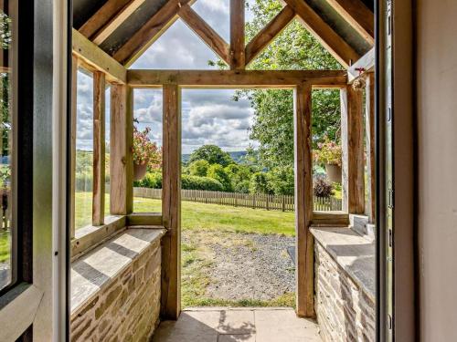 Iekārtas, 1 Bed in Knighton oc-51897 in Bettws-y-crwyn