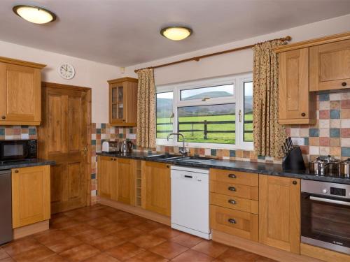 Seadmed, 3 Bed in Brecon oc-bn037 in Libanus