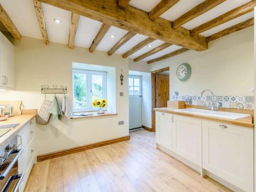 Iekārtas, 3 Bed in Wrexham oc-83938 in Coedpoeth
