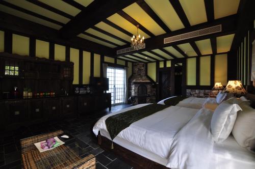 2 king beds