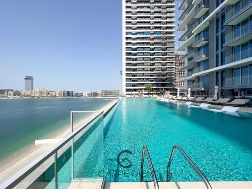 Beach Isle Tower 2 - Stunning Beachfront with Full Sea Views