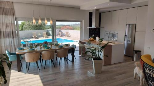 Villa Mia by Villas Guide - image 5