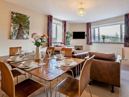 Oprema, 3 Bed in Brecon oc-bn304 in Brecon center