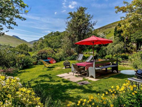 Seadmed, 4 Bed in Brecon oc-bn107 in Libanus