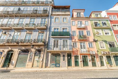 ALTIDO New and Trendy 2-bed flat with seaview in Lapa - image 9