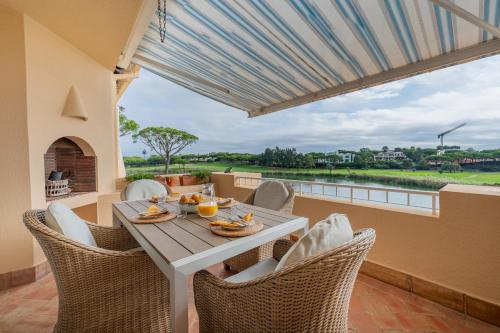Apartment Jasmine SL35 – khách sạn tại Qinta do Lago
