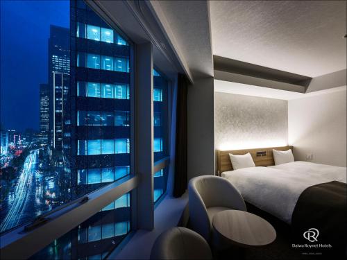 room detail thumbnail 1