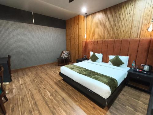 Hotel Tushar Elegant photo 2