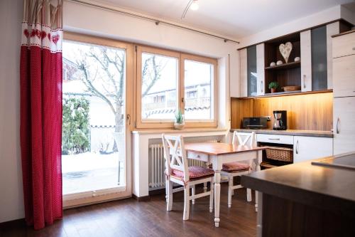 Haus Alpenstern Farchant Rosengartl in 法爾先特