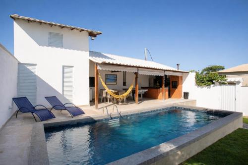 QUINTAL DE BÚZIOS- casa com piscina e 3 suítes completas – khách sạn tại Jardim Pero
