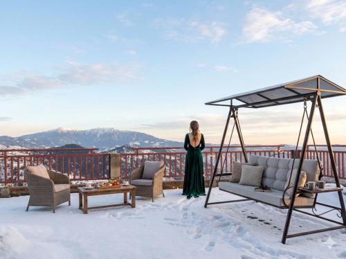 The Hamilton Valley View, Koti - A Beautiful Resort in Cloud's in 西姆拉