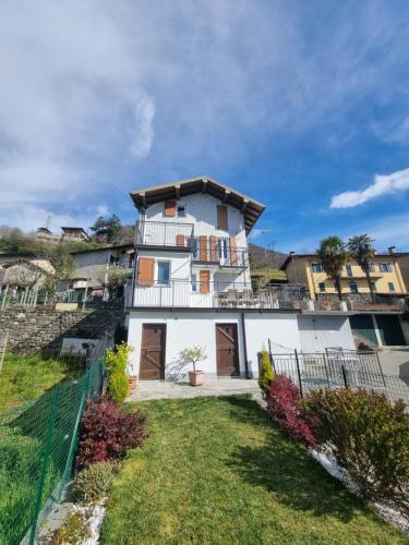 Casa del pozzo in Vercana