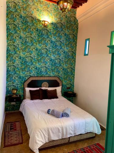 room detail thumbnail 1
