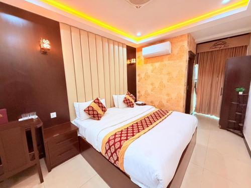 Galaxy Inn Hotel & Apartment