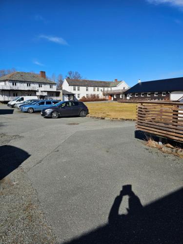 Vertshuset gamlebirkeli in Oksvoll