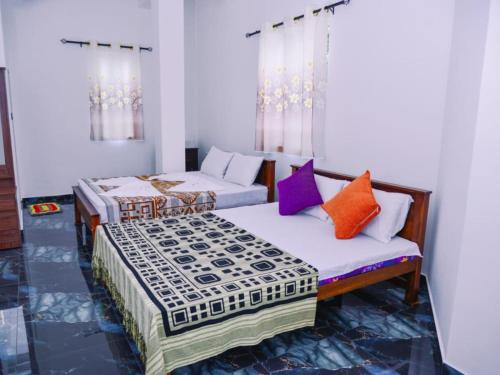 2 double beds
