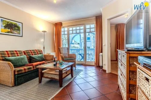 Villa Laetitia Ferienwohnung 8 in Binz, Deutschland