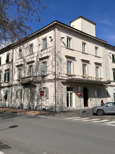 Вхід, Hotel Il Sole in Емполі