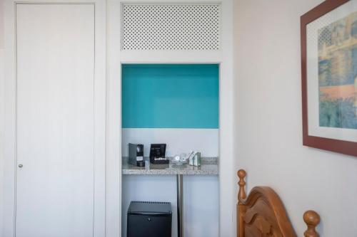 Hotel Mediterraneo Carihuela - image 35