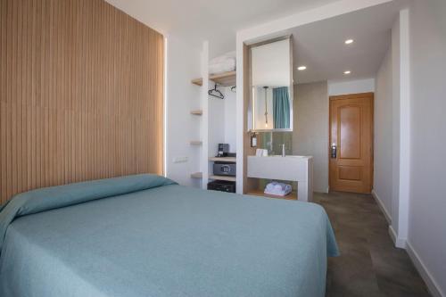 Hotel Mediterraneo Carihuela - image 19