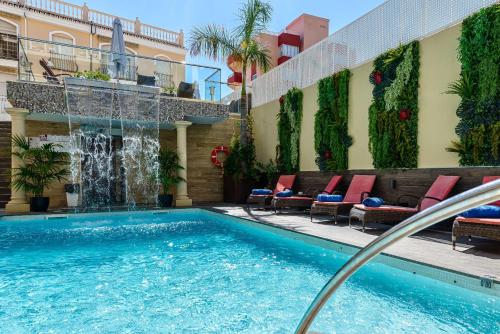 泳池, Moon Dreams Torremolinos in 托雷莫利諾斯市中心