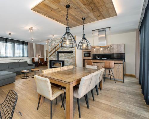 Kitchen, Mountain Lake Resort in Zell Am See