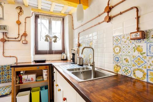 Residence with breathtaking views in the medieval village in Fratte Rosa