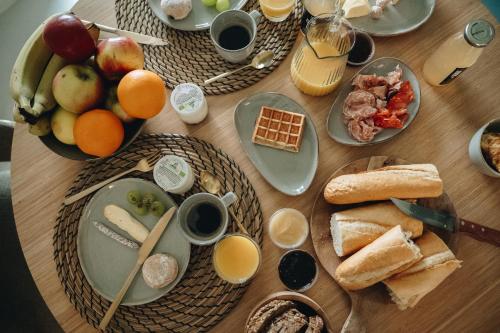 Ēdiens un dzērieni, Les Doms d'Alfred - AKWADOM in Plombiresa